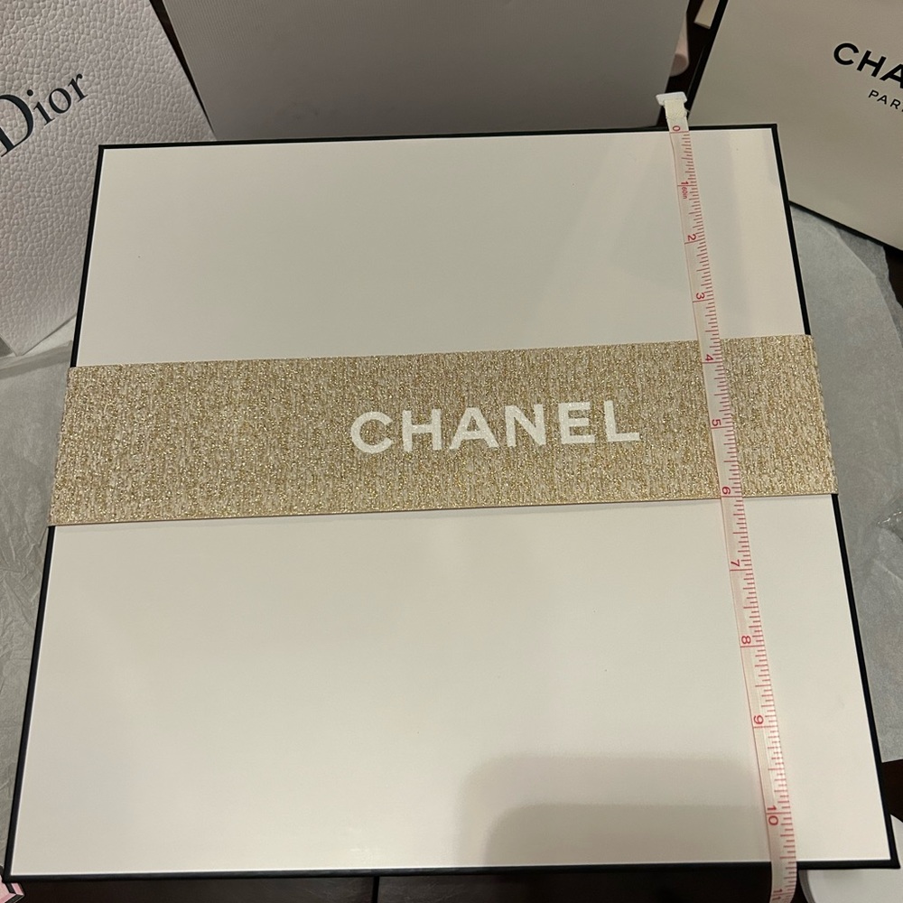 Chanel empty box - Picture 2 of 5